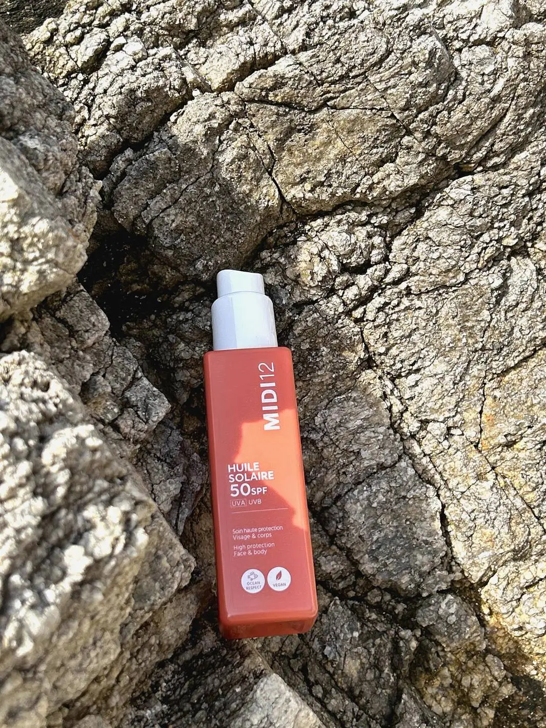 HUILE-SOLAIRE-SPF50-ROCHER