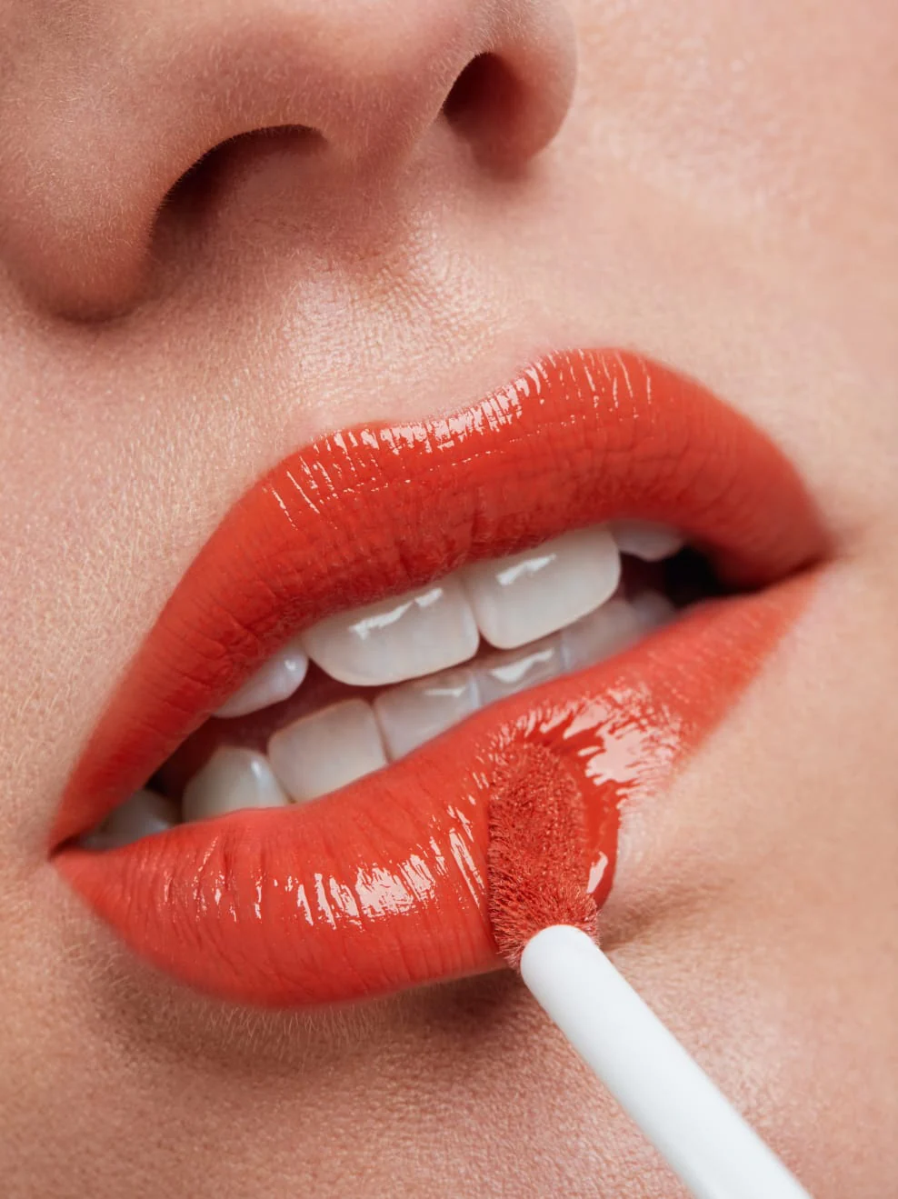 UG-KNUTZEN-TANGERINE-12-Model-3-988x1319