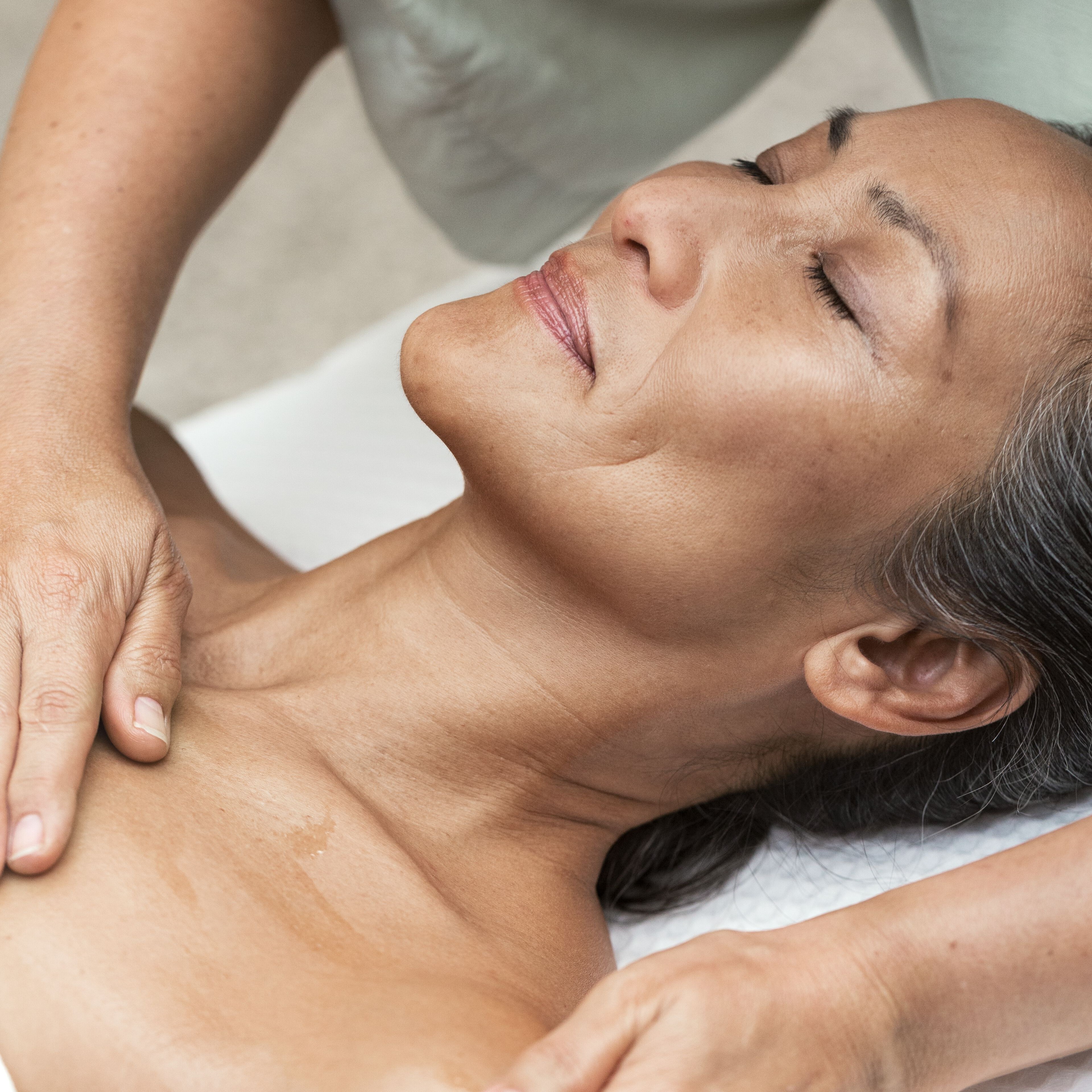 Dr. Hauschka Relaxing Treatment
