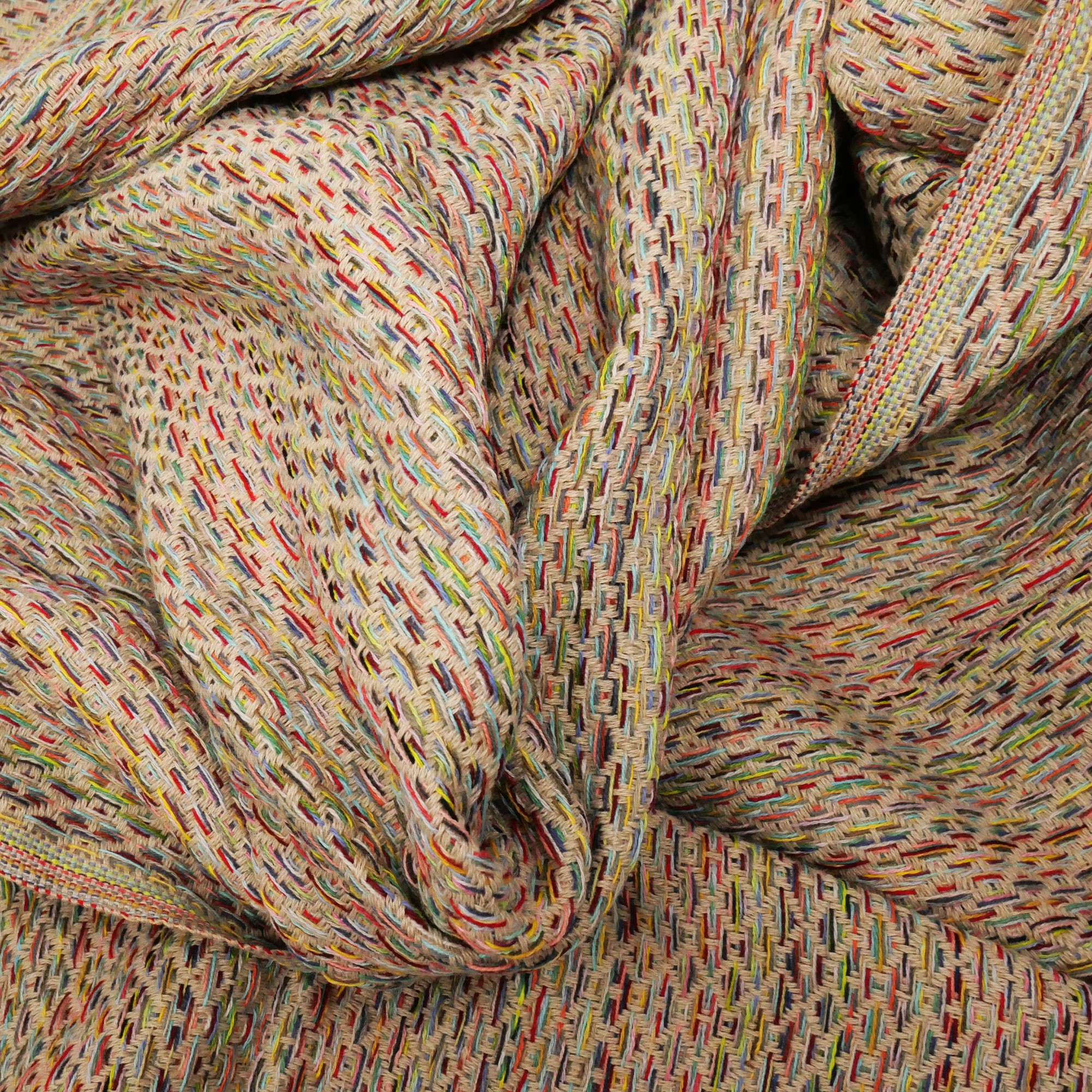 Multicolor_beige_2-cr