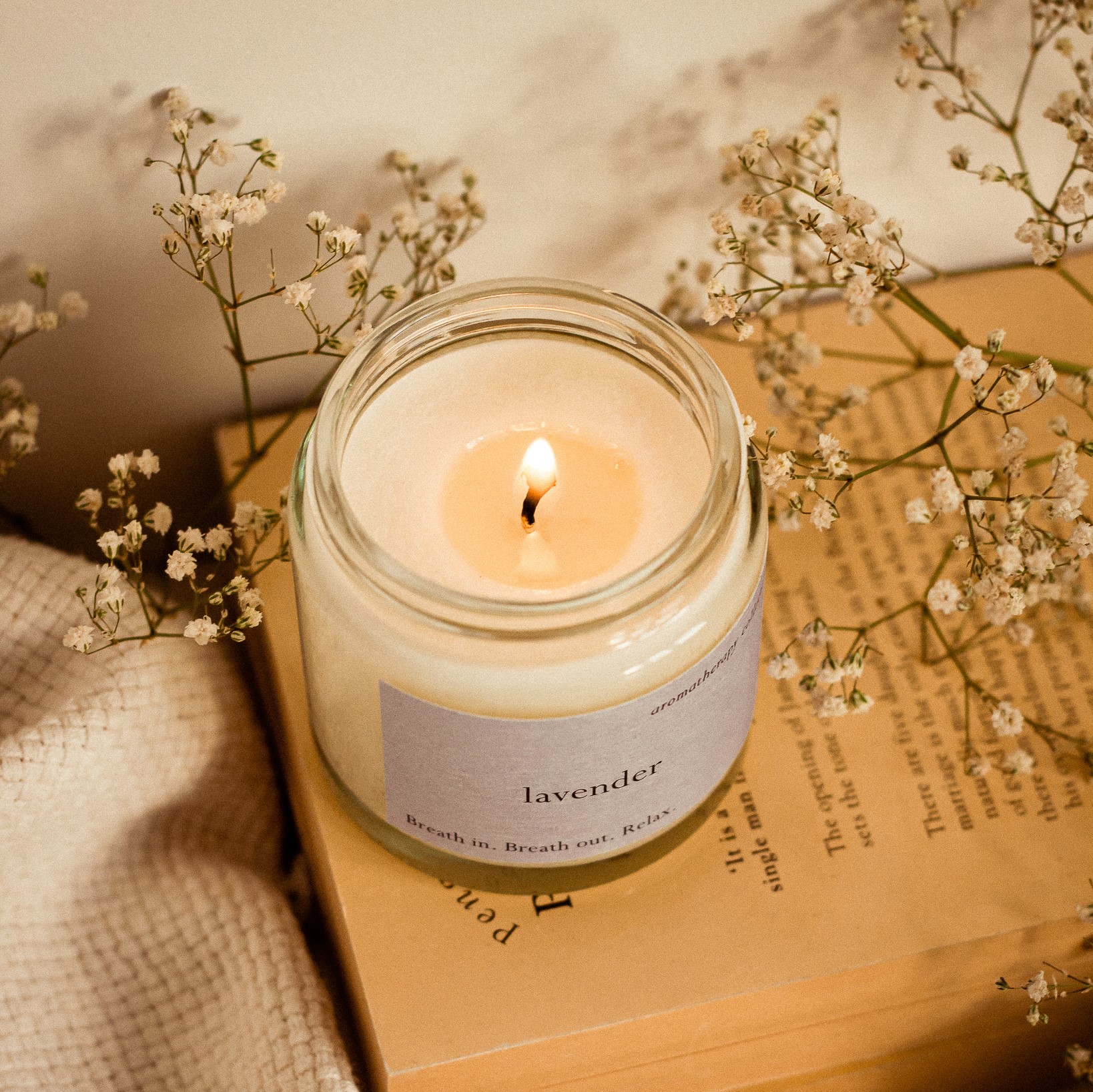 Lavender-Aromakerze-LIMA_Lifestyle_2