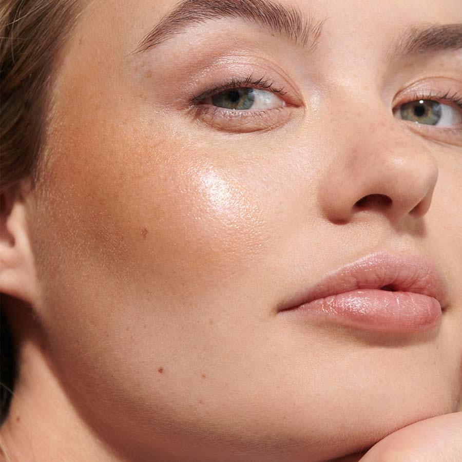 Impuls-2024-1-Lip-to-Cheek-04-gold-Look-0211-Webshop_master