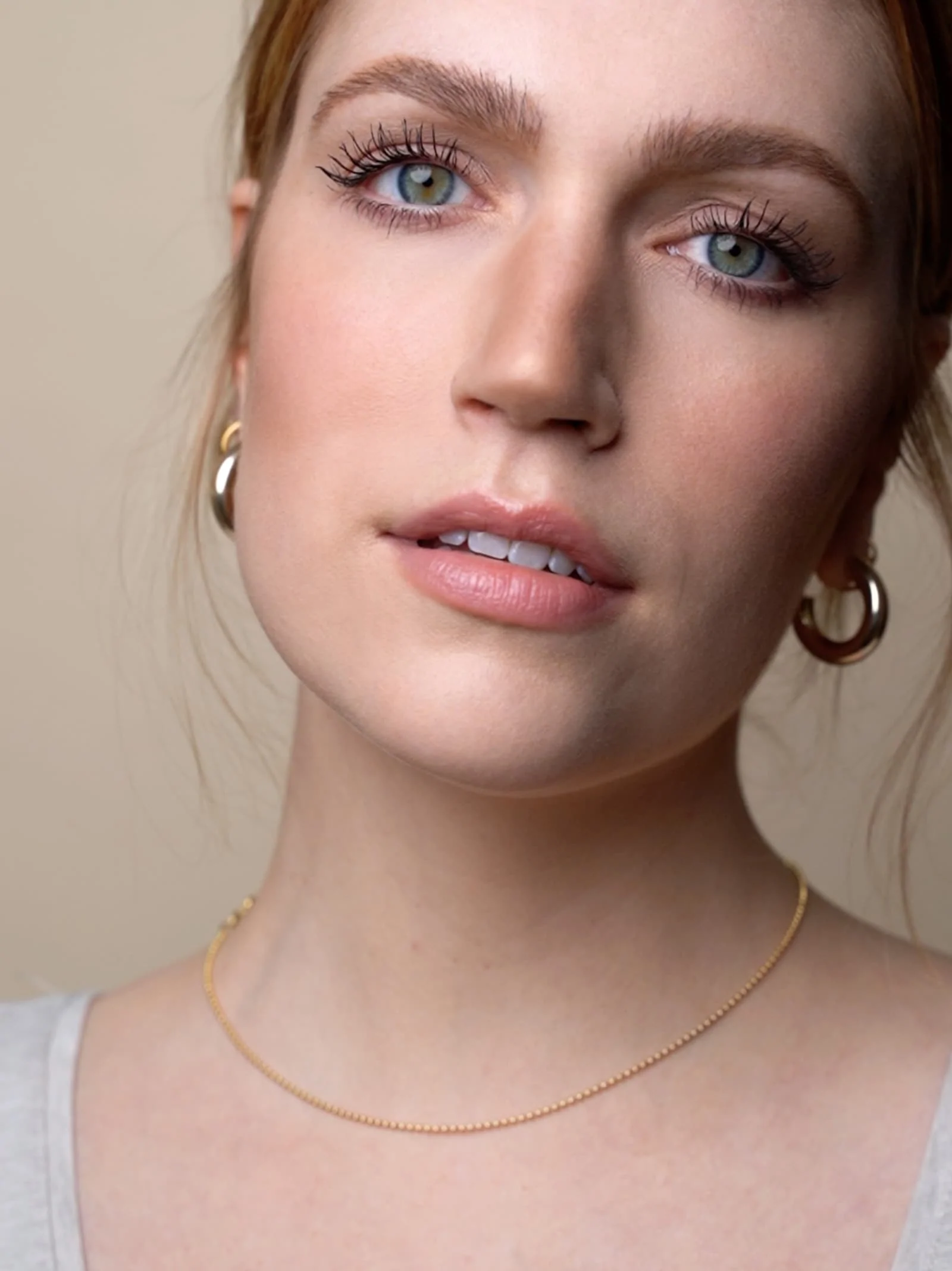 02_EYES_WINT_DARKEST_BLACK