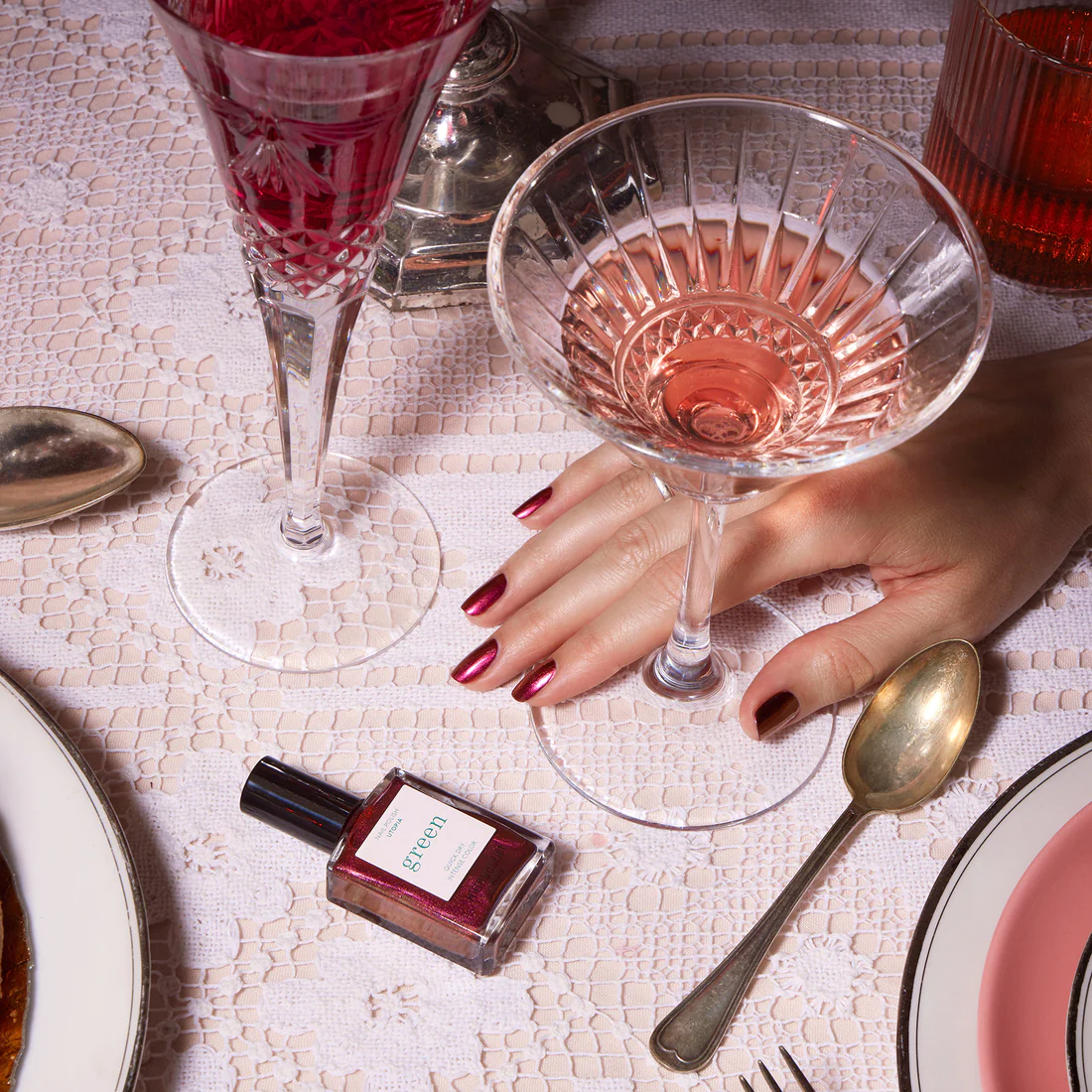MANUCURIST-HOLIDAY-23_-348-1800x1800_e4a55f04-488e-4f50-838f-eeeac3da7f37