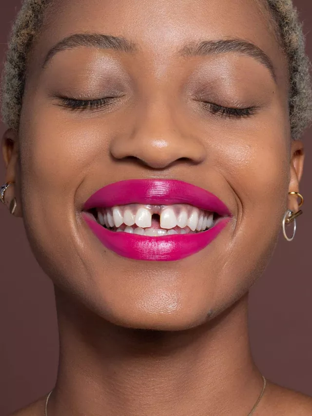 818107022784_1-Color-Block-Lipstick_Knockout Knockout - LIPSTICK