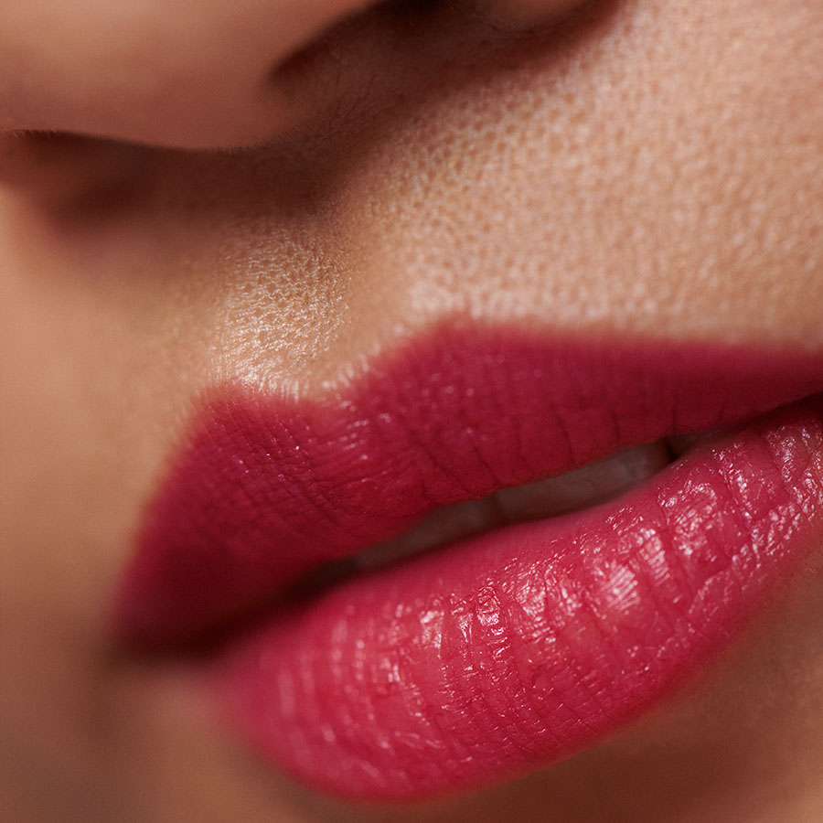 Make-Up-Anwendung-Look-4-Lipstick-11-Amaryllis-3963-Webshop
