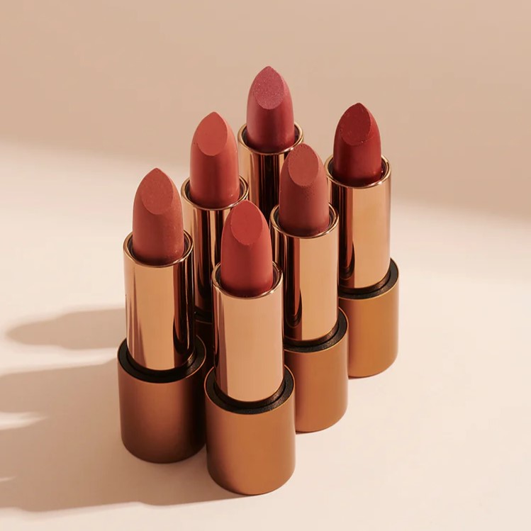 lipstick-groupTMjwr8k91YSkG