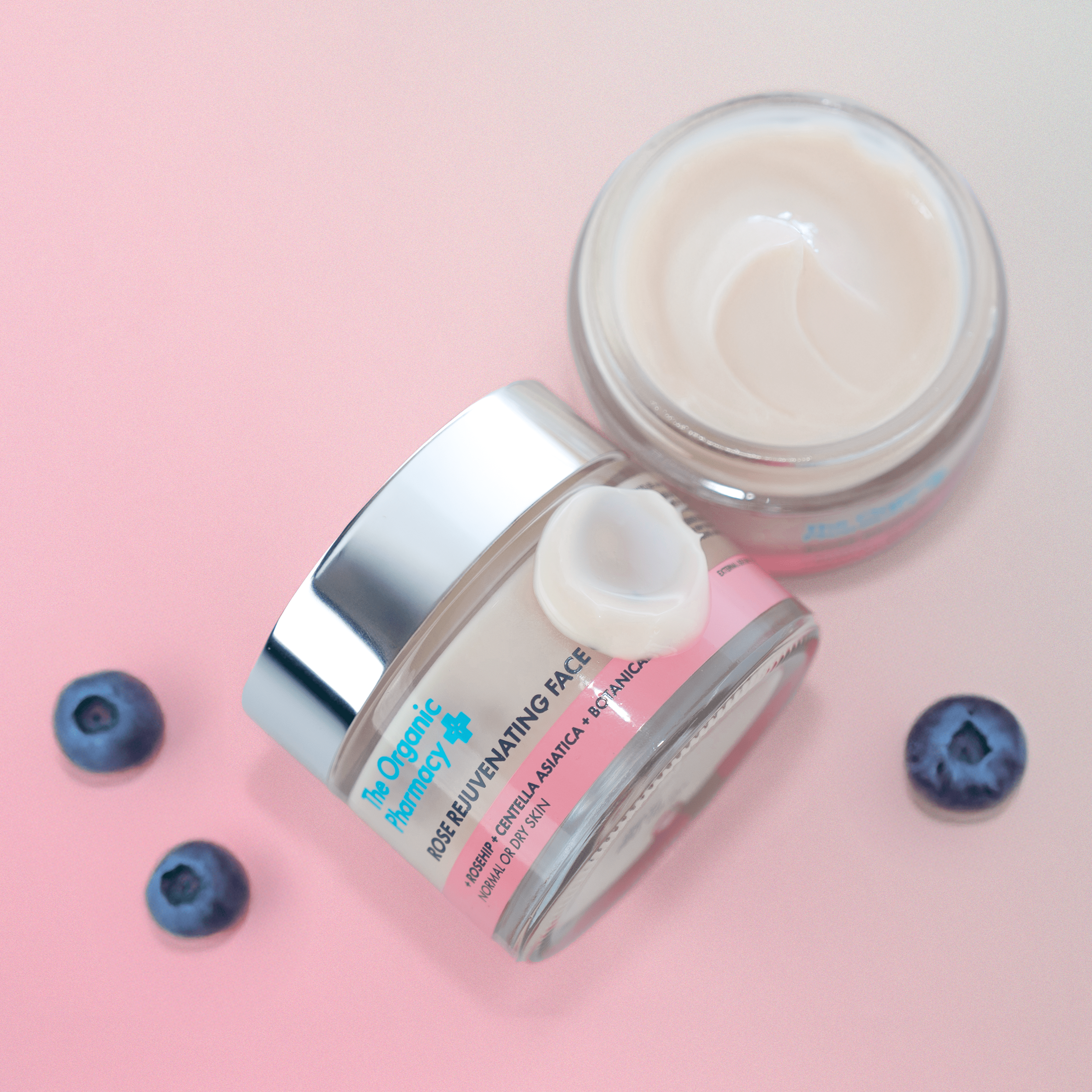 Rose-Rejuvenating-Face-Cream-Lifestyle-3-min