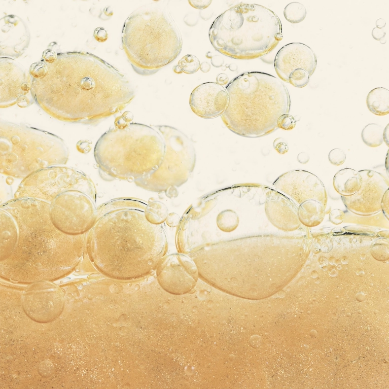 boerlind-spezialpflege-2-phasen-elastin-shake-bubbles_767x767
