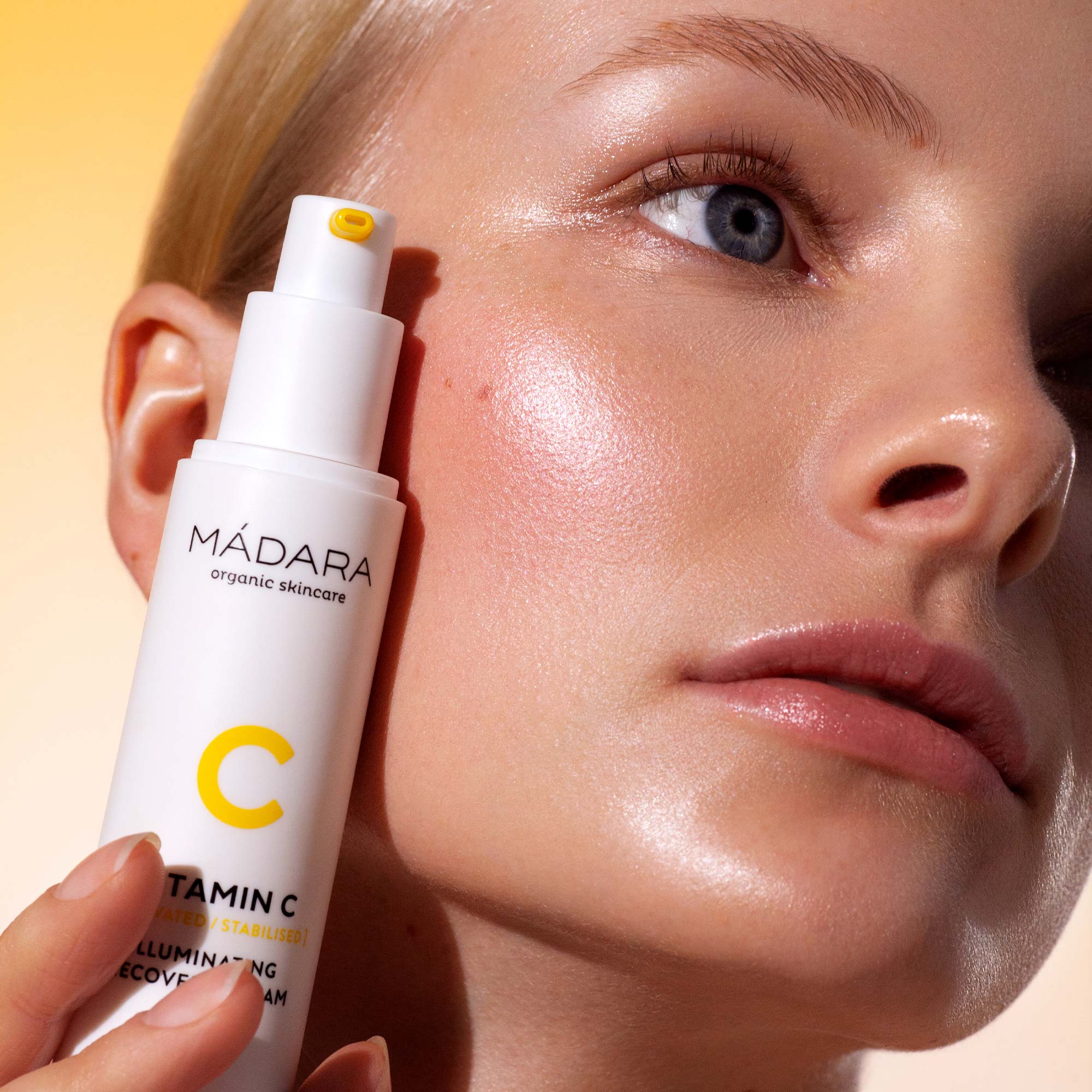 4752223007125FG5f27840Zr0k VITAMIN C Illuminating Recovery Creme 50ml