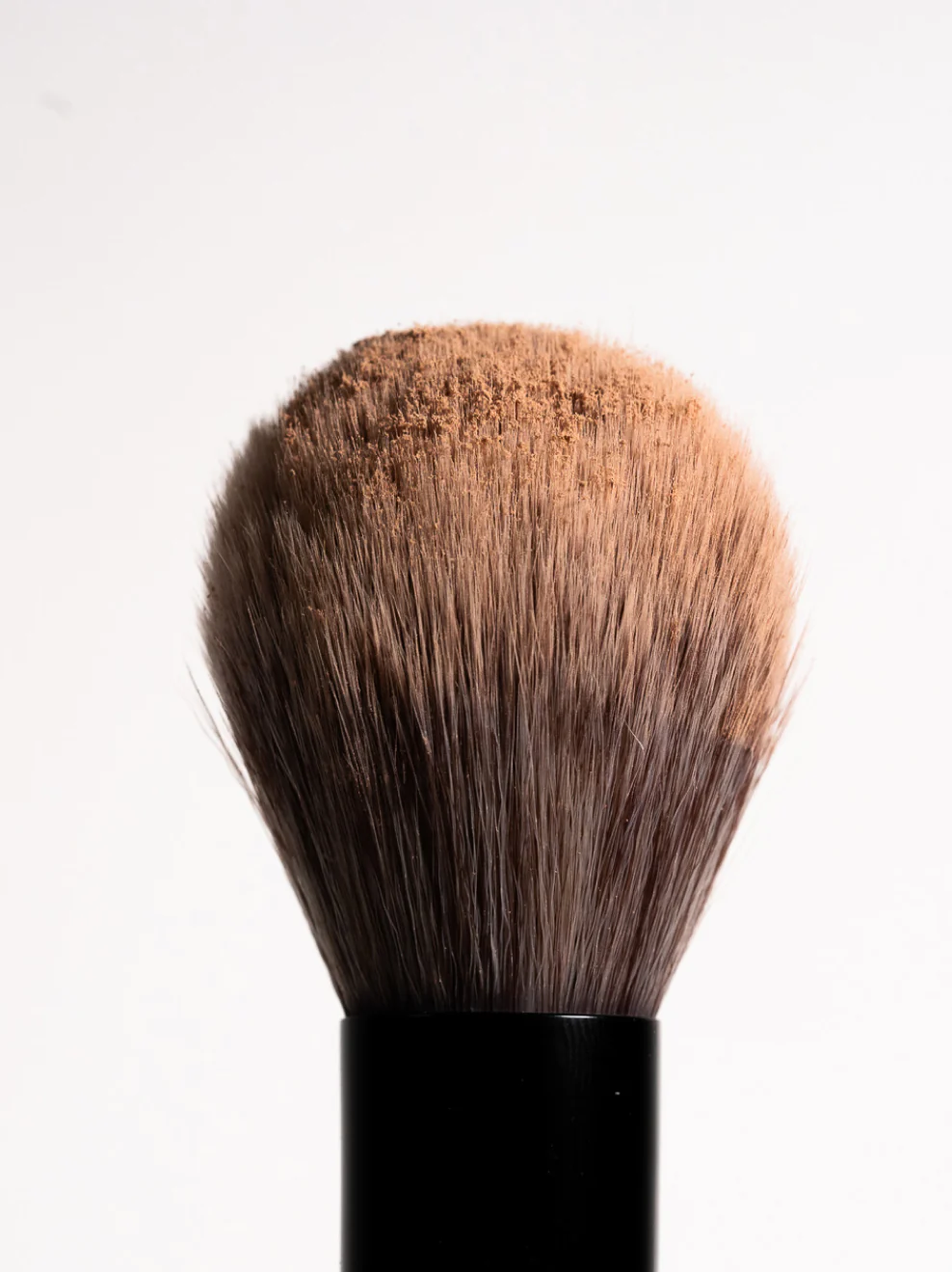 UG_BRUSHNO1_PS_02_01_988x1319px