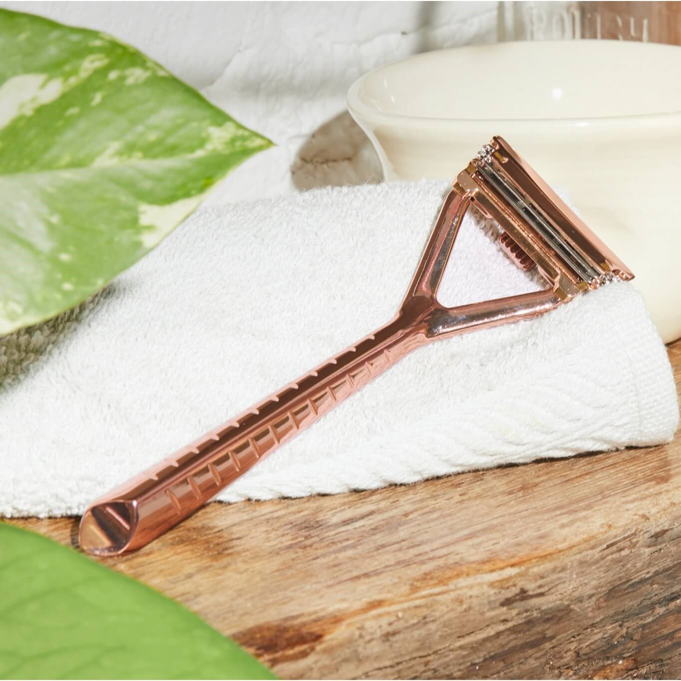 Leaf-Razor_PDP_Back_Rose-Gold The Leaf Razor - Rosé Gold