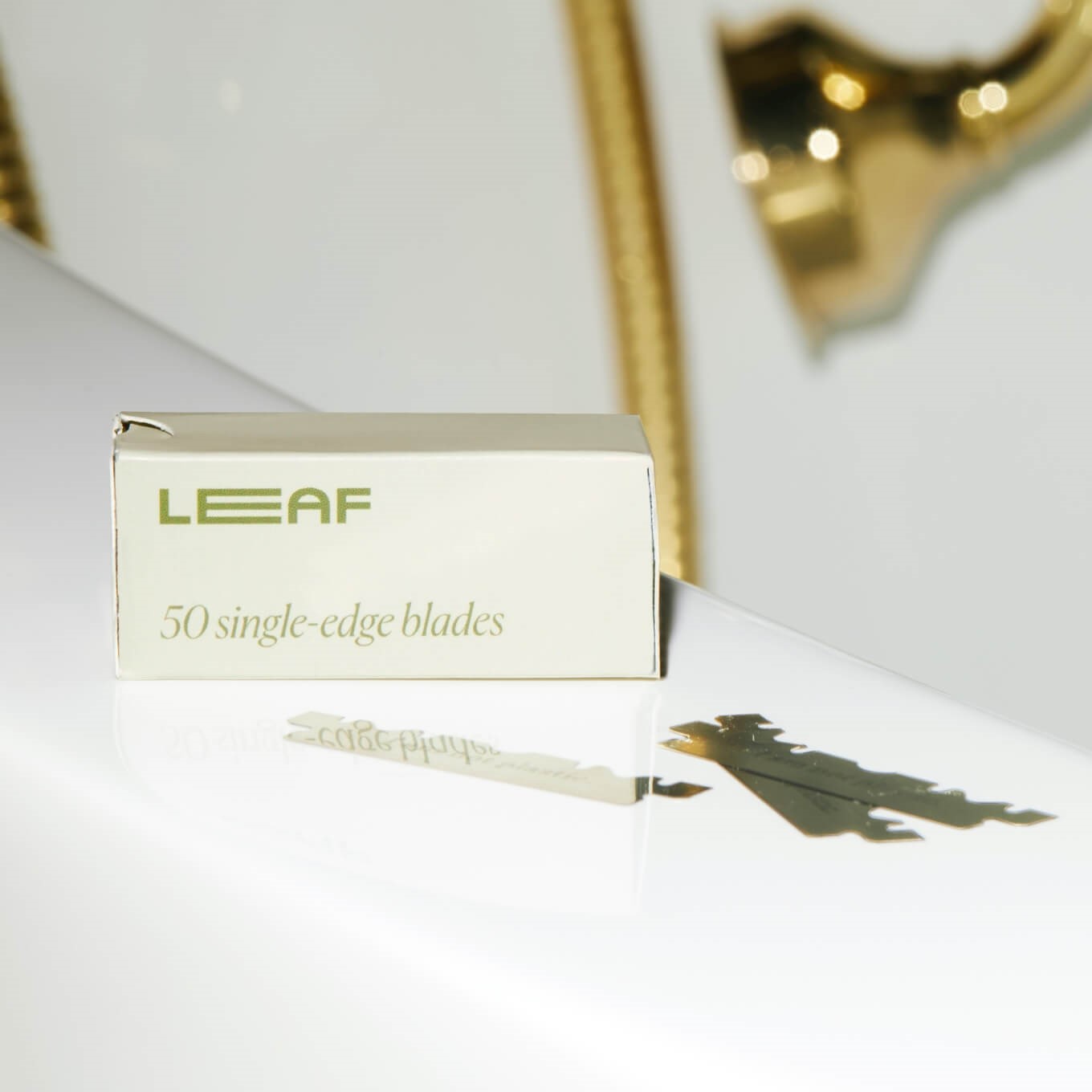 leaf-blades-1 Single-Edge Blade Pack (50 Stück) - Neutral (Silber matt)