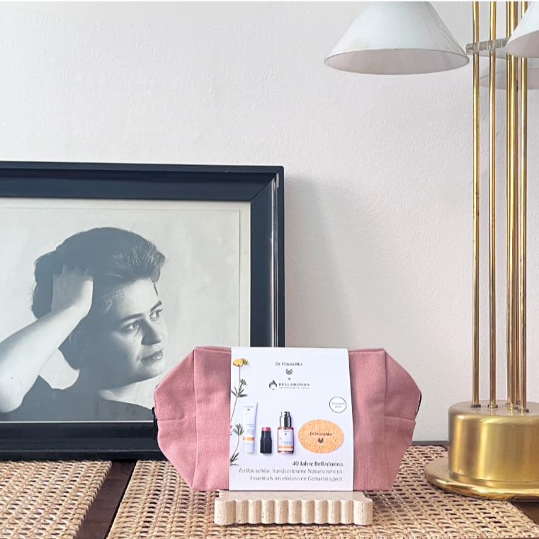 Coffret anniversaire 40 ans Belladonna x Dr. Hauschka GOLD Coffret anniversaire 40 ans Belladonna x Dr. Hauschka GOLD
