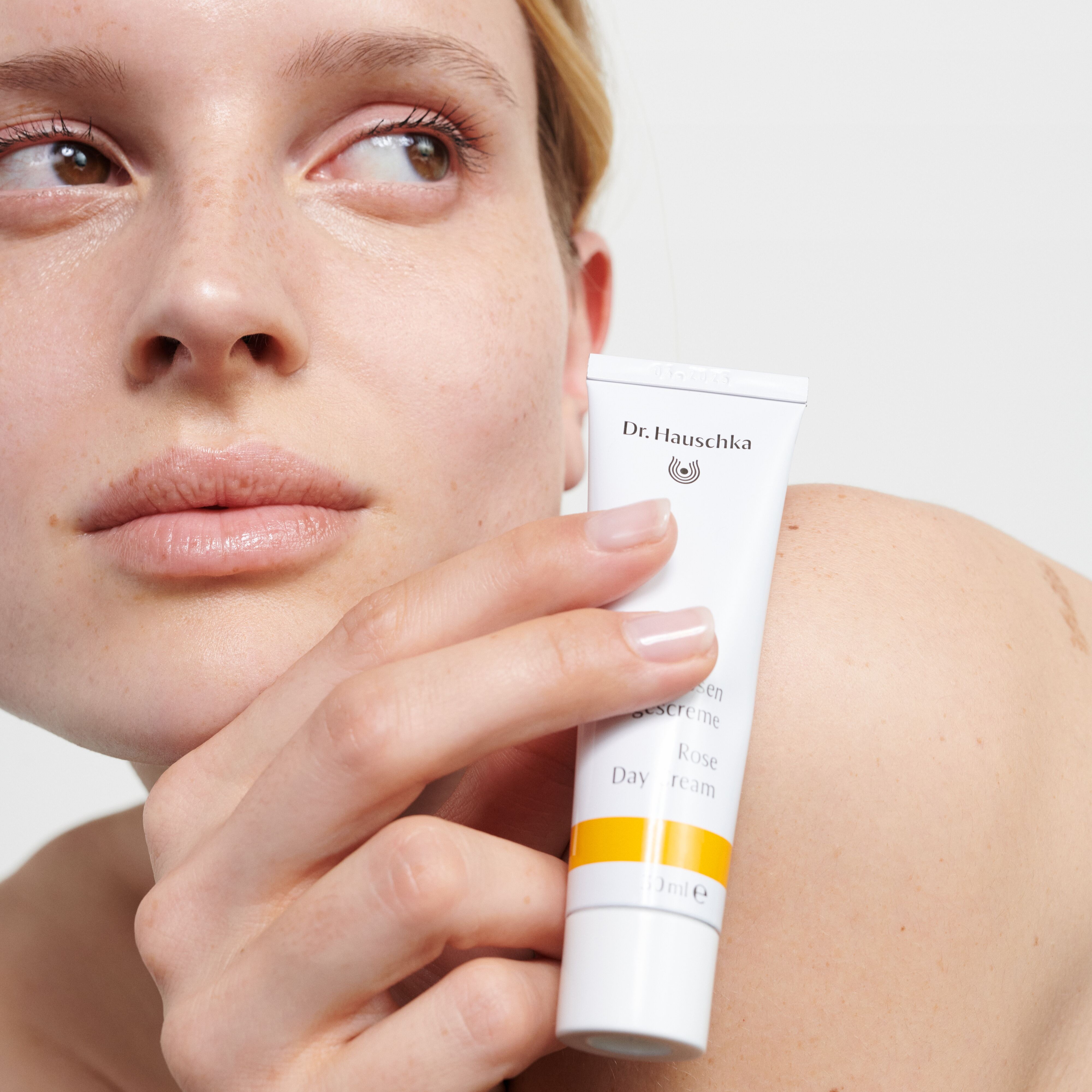 rosen-tagescreme-30-ml-dr_-hauschka-1 Rosen-Tagescreme-30-ml