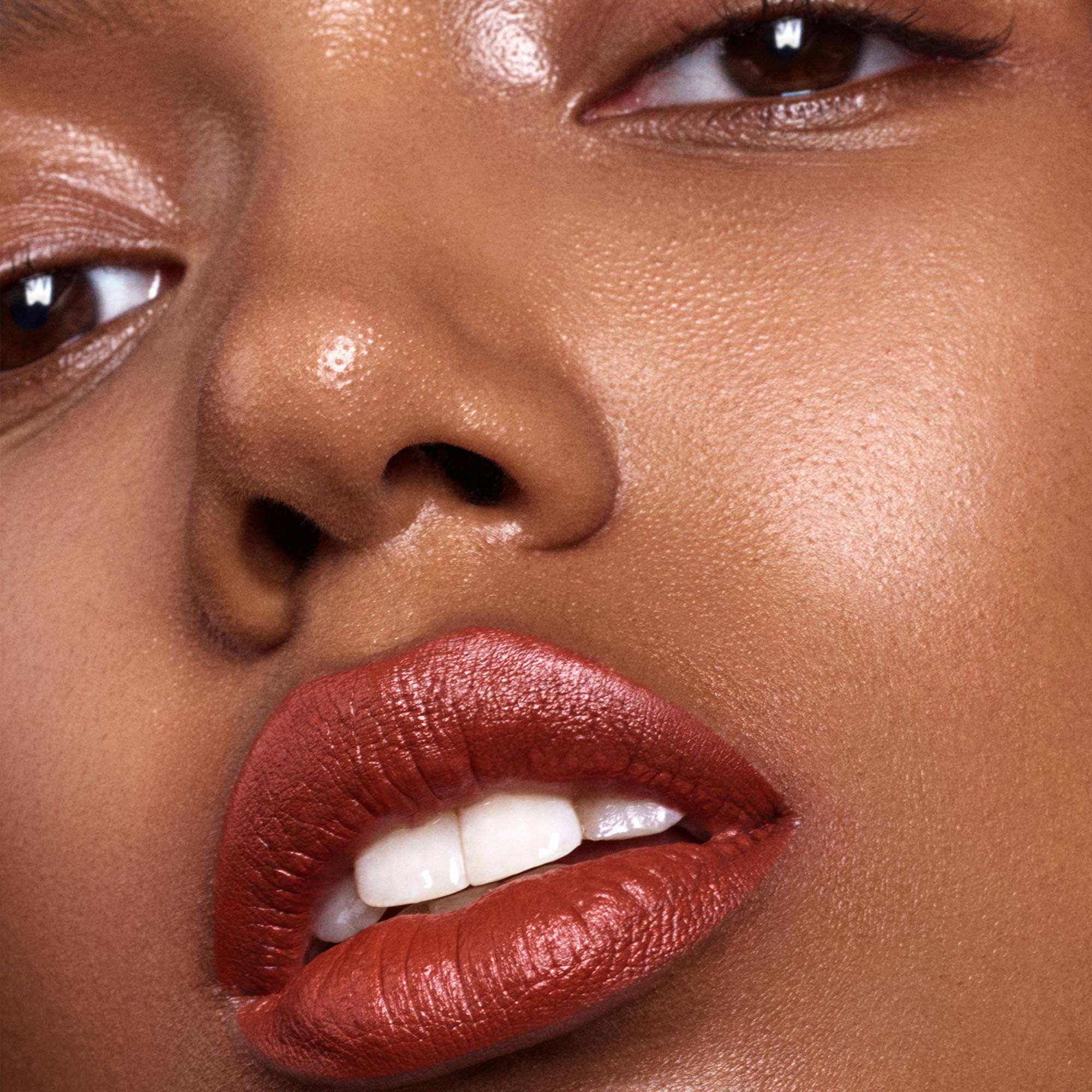 4752223006678_packaging VELVET WEAR Lipstick Magma 33