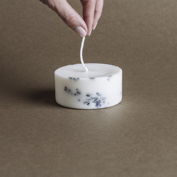 Lavender-mini-pillar-candle_3_600x600