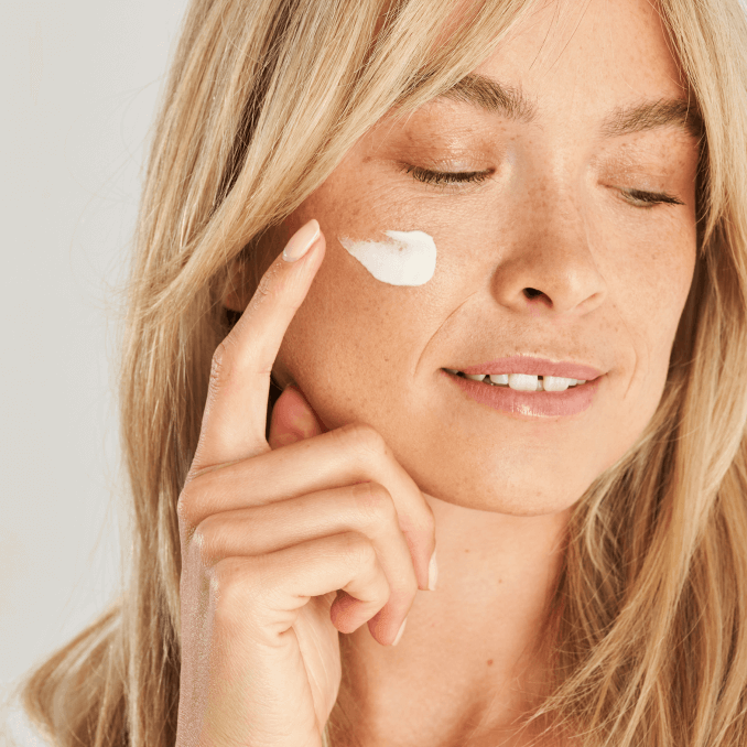 ll-regeneration-vitalisierende-tagescreme-50ml-annemarie-boerlind-1 LL-Regeneration-Vitalisierende-Tagescreme-50ml