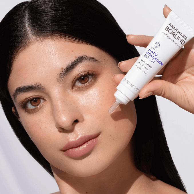 boerlind-kompetenzfeld-natucollagen-gesichtsfluid-tube-hand_2