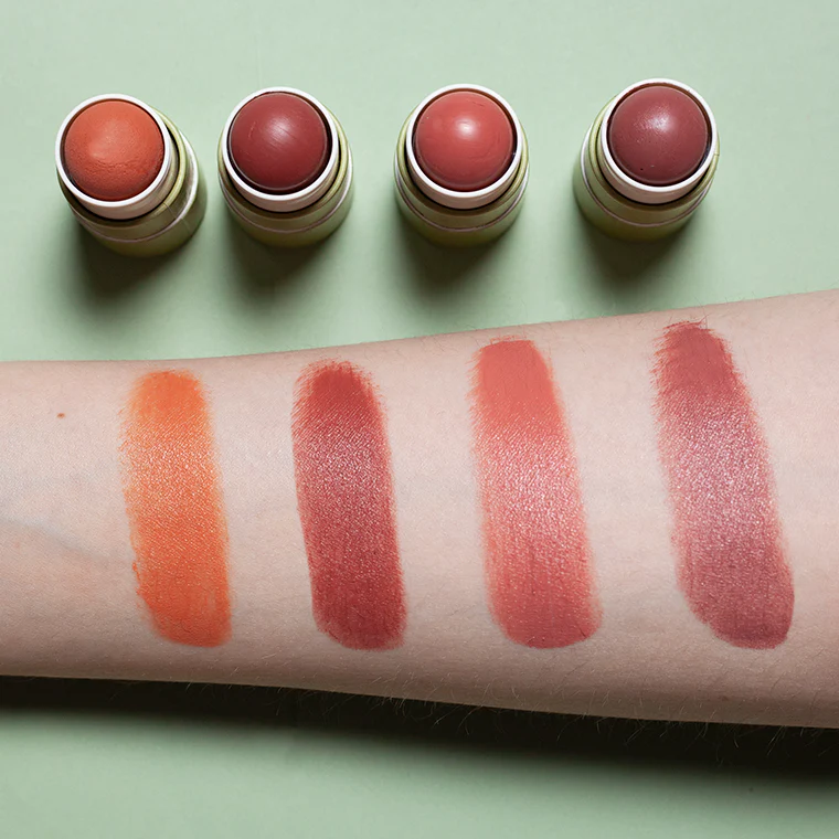 Blush_swatch_1800x1800BM7wN3Oz22Qzm