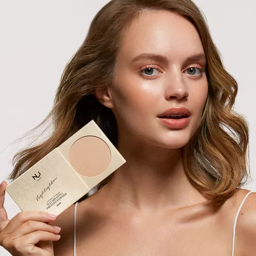 illuminating_pressed_powder_kara_model_500x