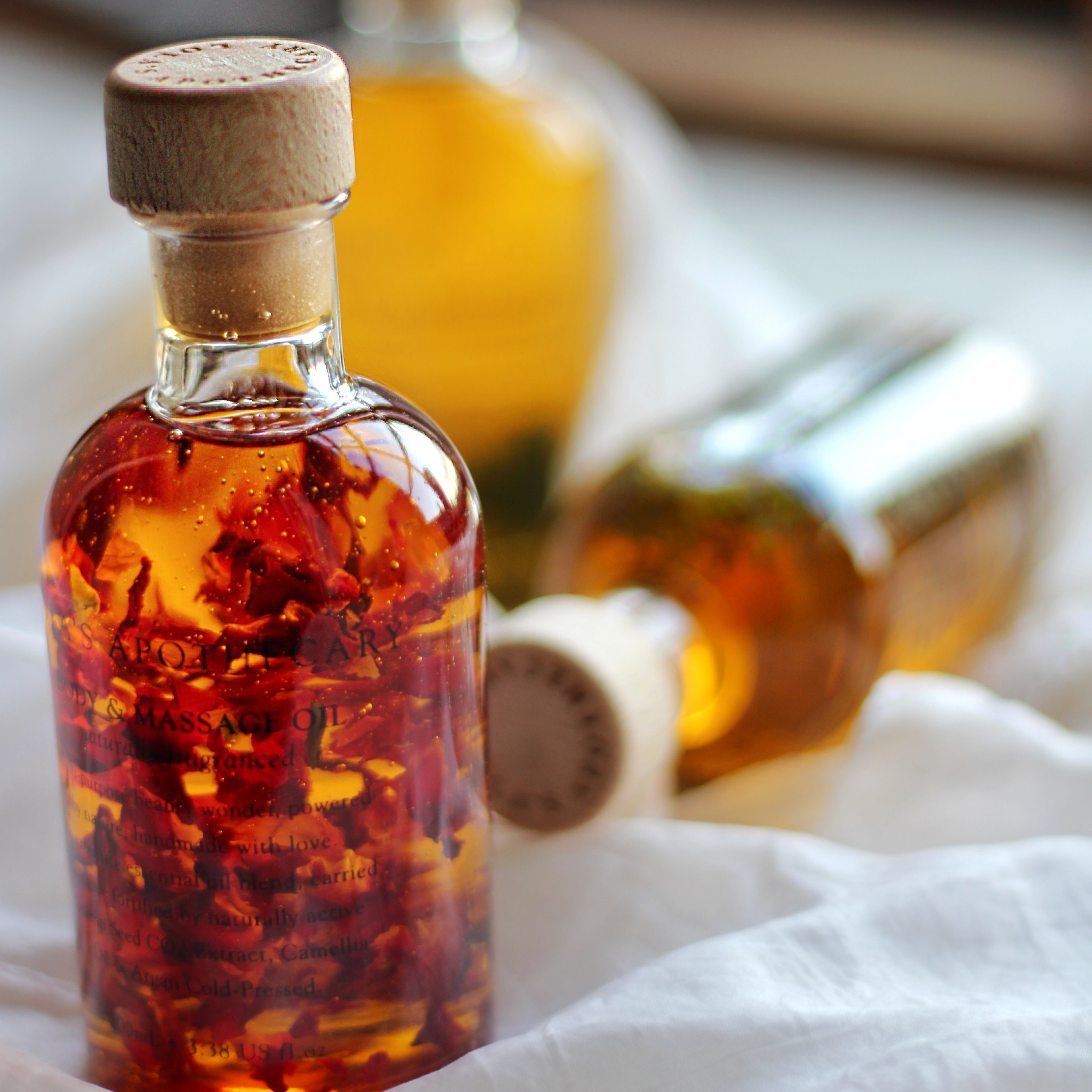 13-Delicate-Romance-Balancing-Body-Massage-Oil